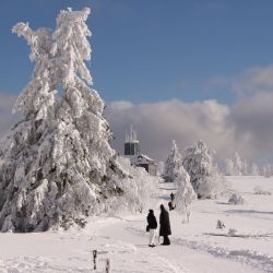 Winterzauber beim Wandern im Sauerland in der Umgebung von Winterberg.