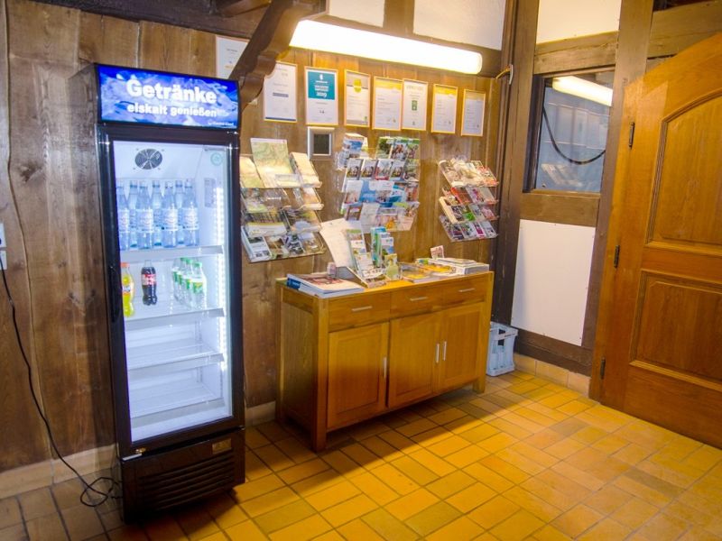 infostand   getraenkekuehlschrank infostand   getraenkekuehlschrank